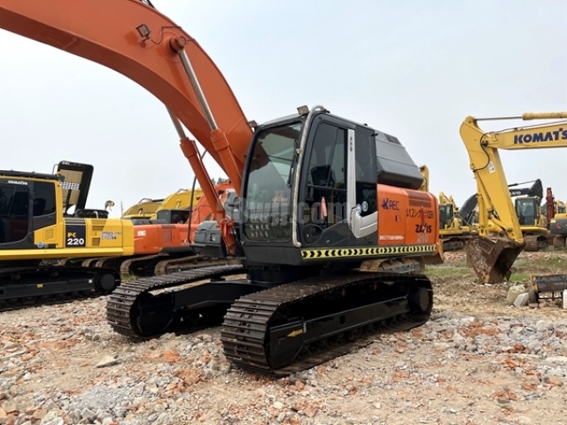 Hitachi ZX210-3 