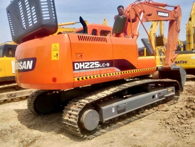 Doosan DH225-9 