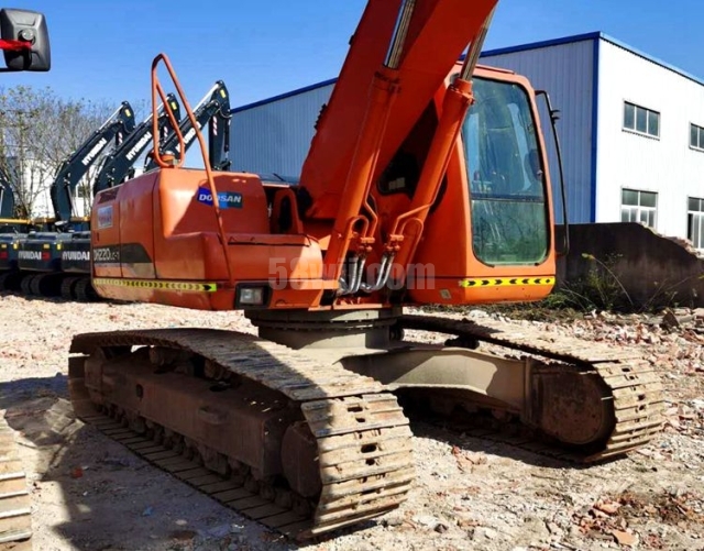 Doosan DH220-7 