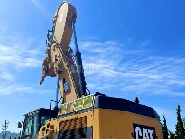 Caterpillar 374D 