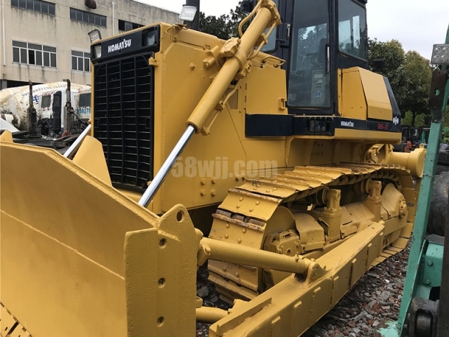 KOMATSU D85-21