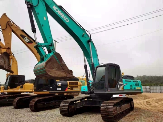 Kobelco SK350-8 