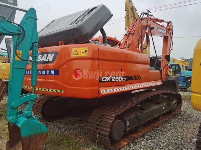 Doosan DX260