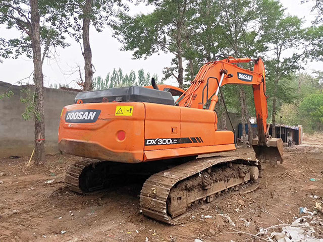 Doosan DX260