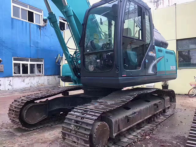 Kobelco SK200-8 