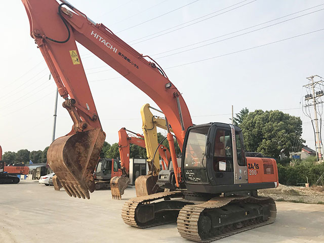 Hitachi ZX200 