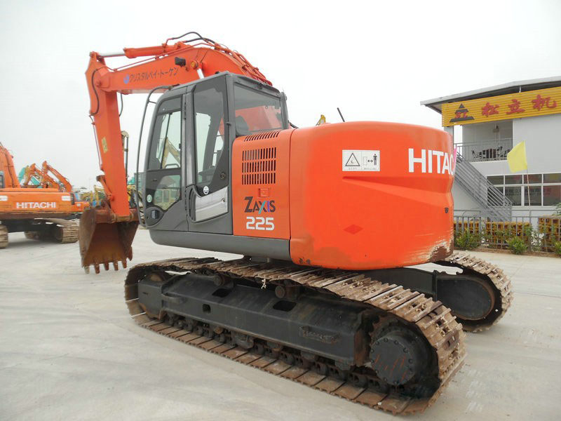 Hitachi ZX225US 