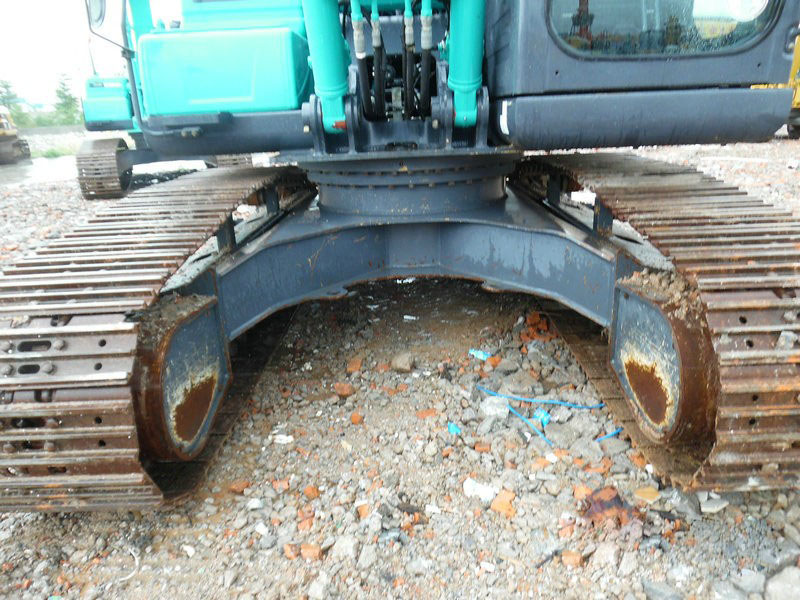 Kobelco SK200-8 