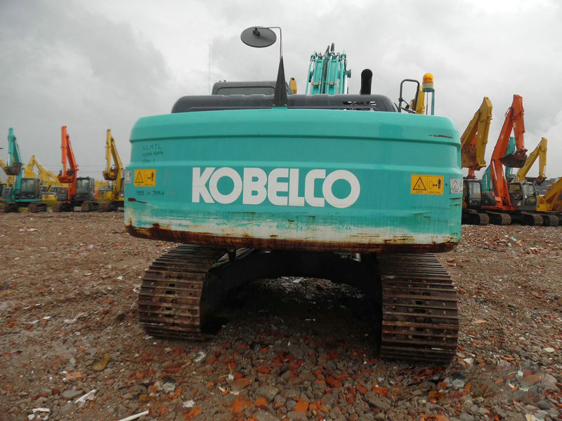 Kobelco SK200-8 