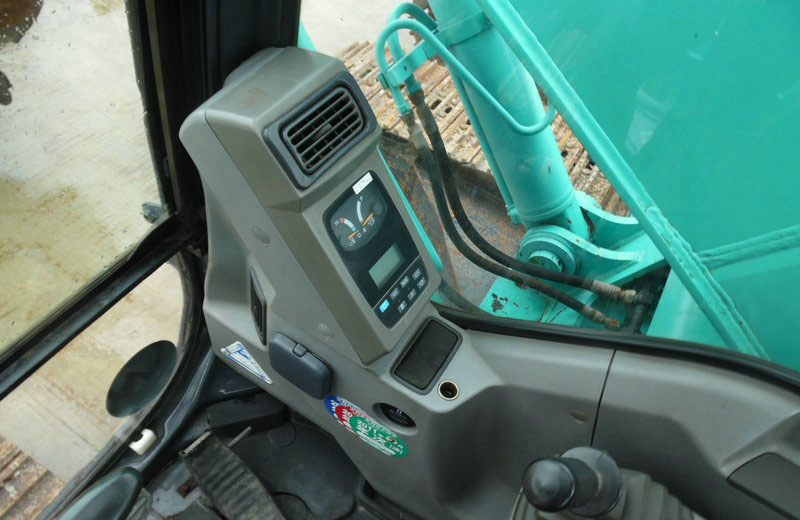 Kobelco SK230-6E 