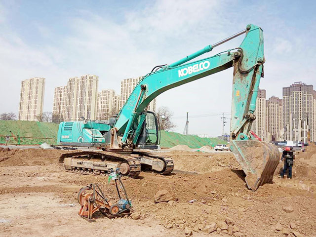 Kobelco SK250-10 