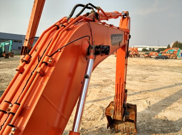 Doosan DH215-9E 