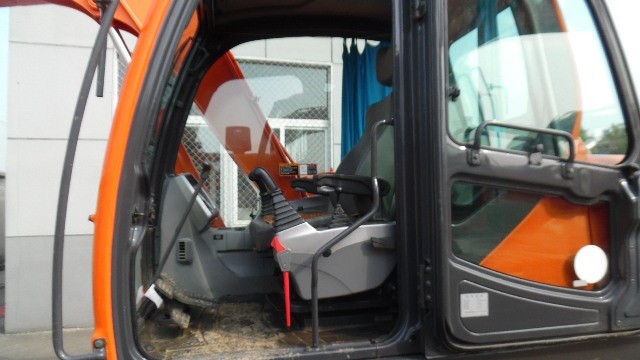 Doosan DX75 