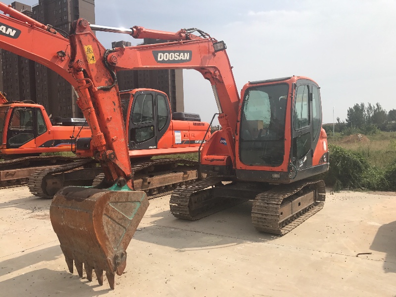 Doosan DX80 