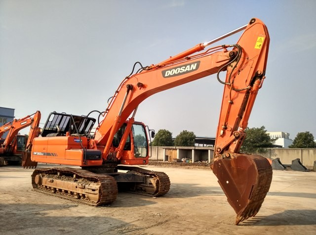 Doosan DX300 