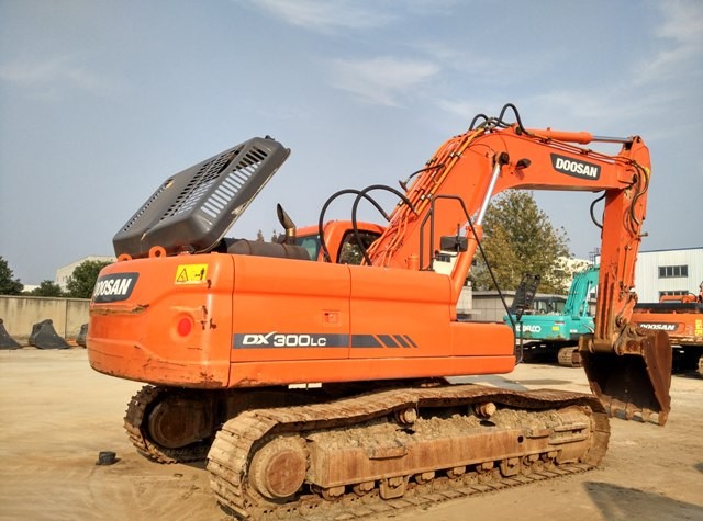 Doosan DX300 