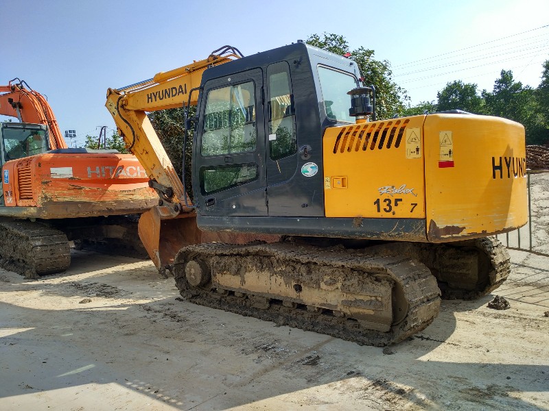 Hyundai R110-7 