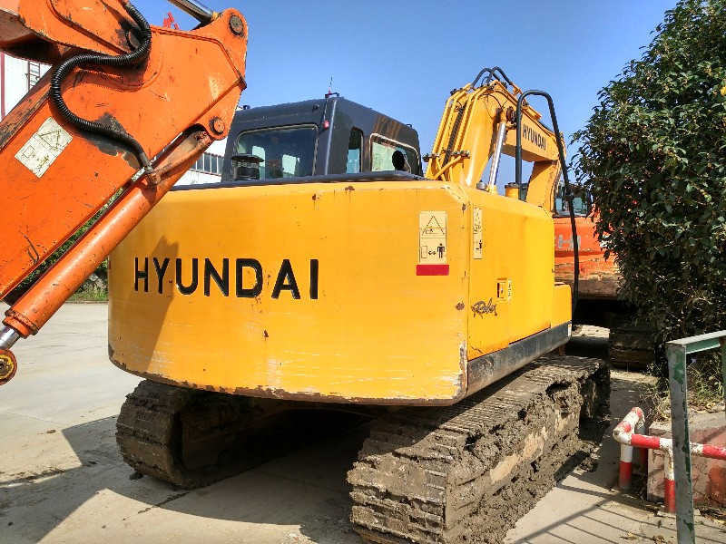 Hyundai R110-7 