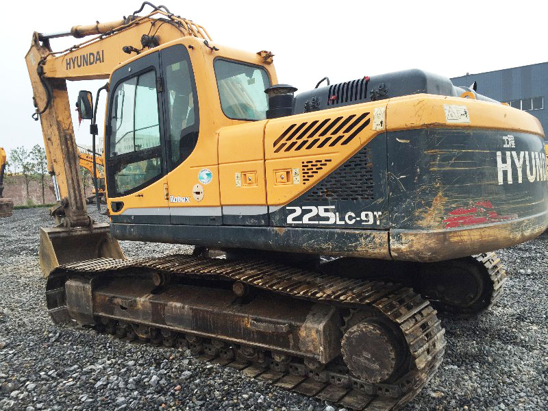 Hyundai R225-9T 