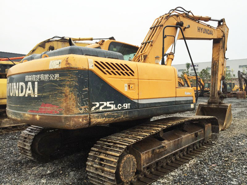 Hyundai R225-9T 