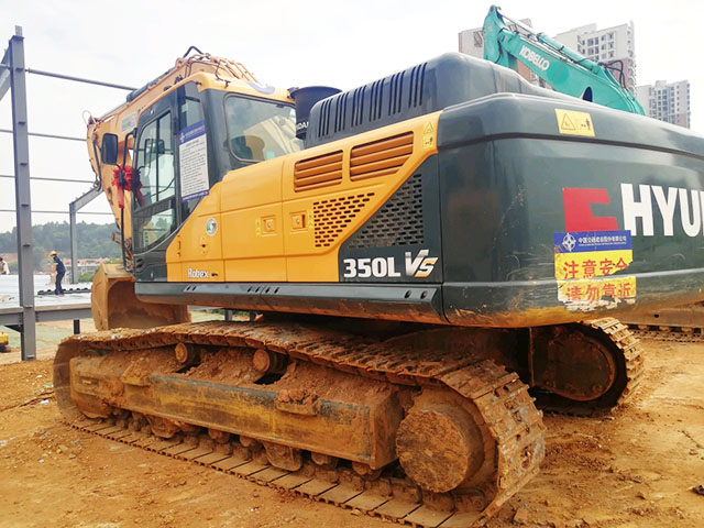 Hyundai R350LVS 